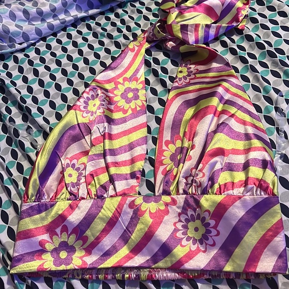 Rue21 Tops - rue21 70s inspired halter top, ties around your neck size small